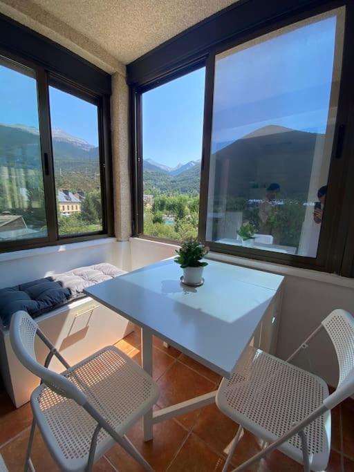 Apartament Amanecer En Collarada Villanúa Zewnętrze zdjęcie